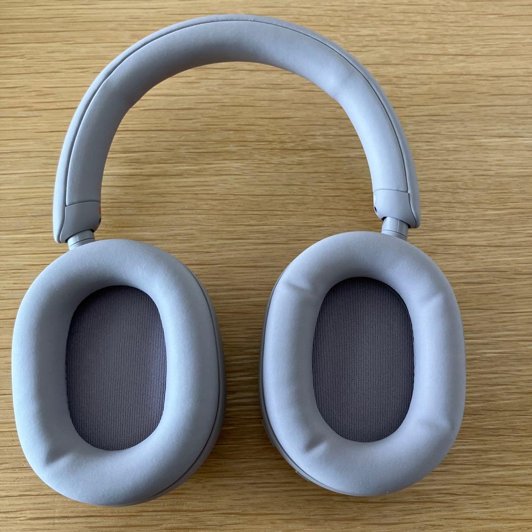 SONY　WH1000XM5 　　　　　　　　　　　　スモーキーピンク