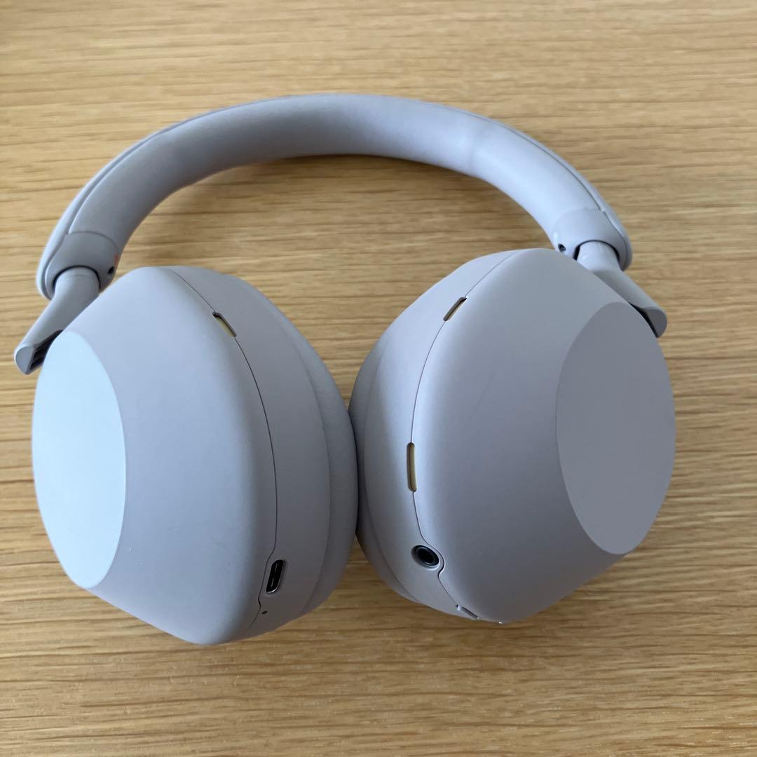 SONY　WH1000XM5 　　　　　　　　　　　　スモーキーピンク