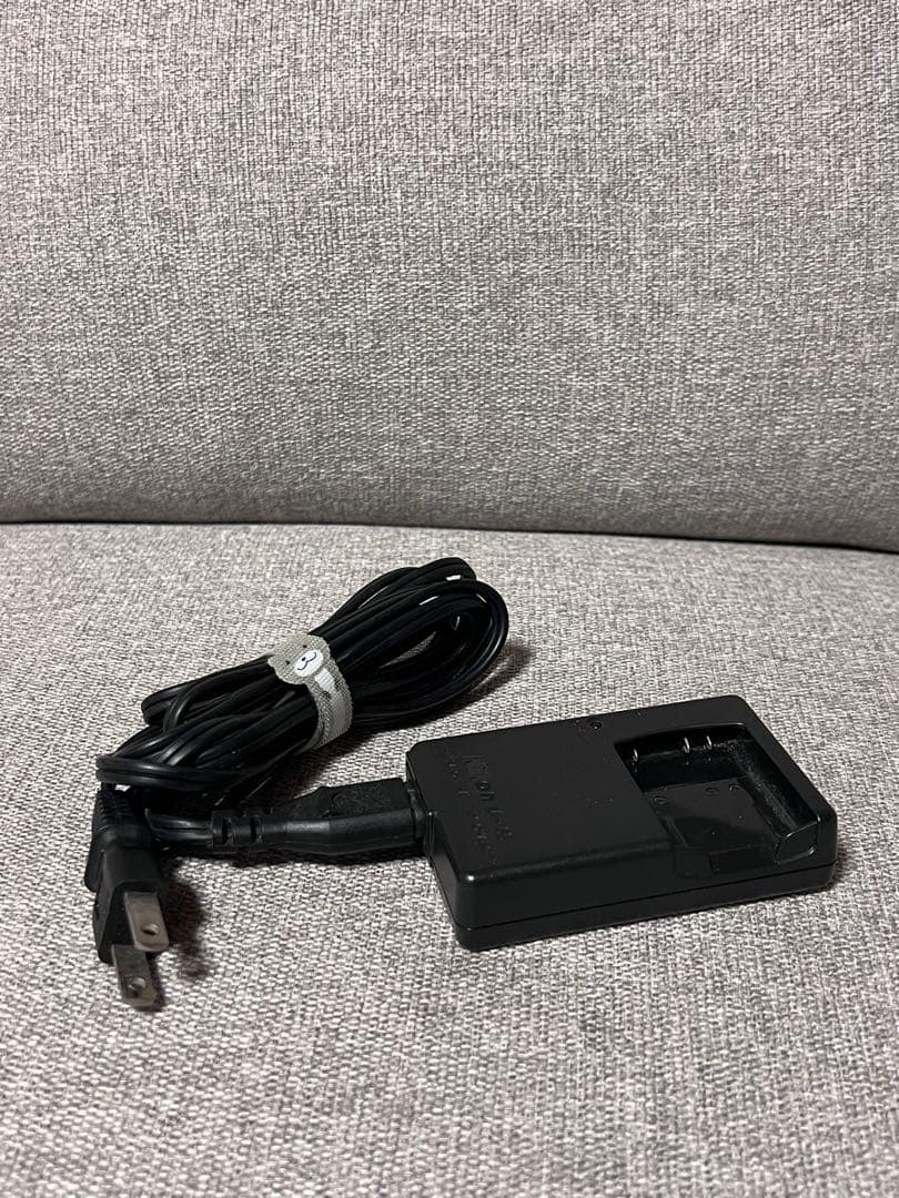 Nikon COOLPIX ピンク コンパクトデジタルカメラ［動作確認済み］