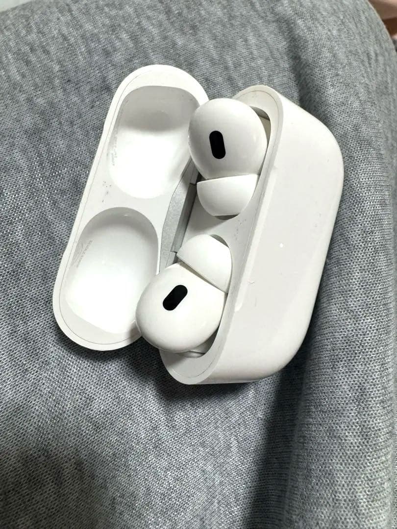 AirPods Pro2 付属品あり