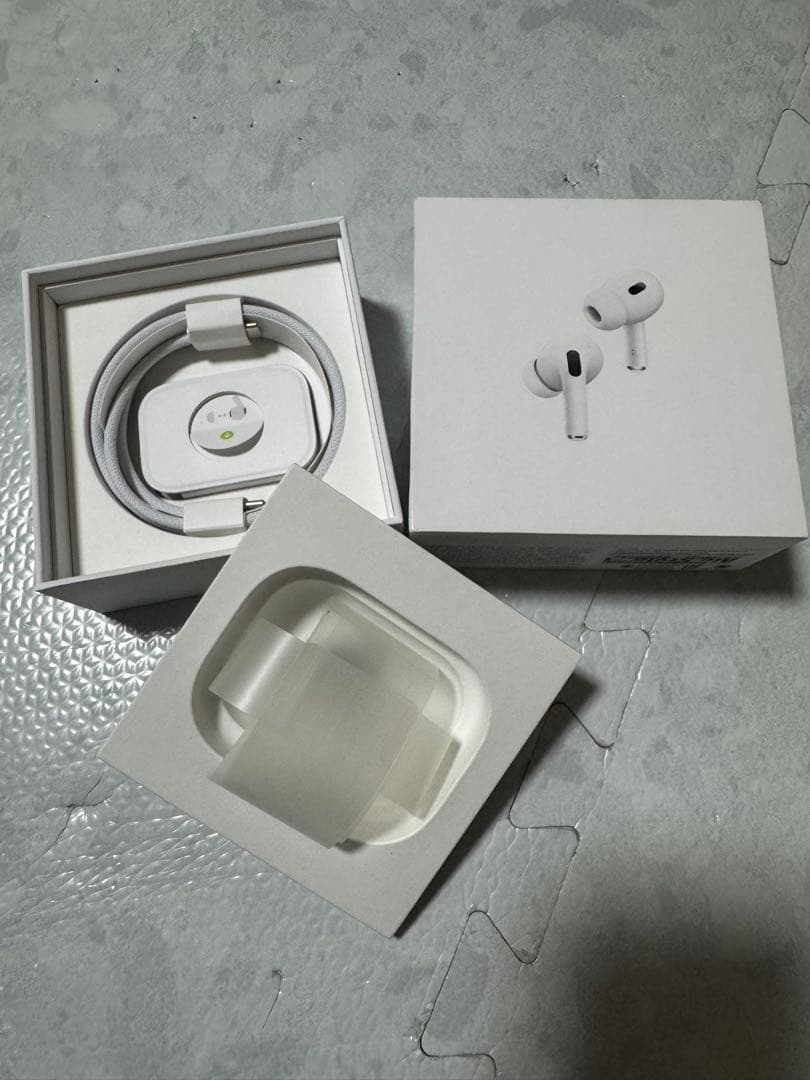 AirPods Pro2 付属品あり