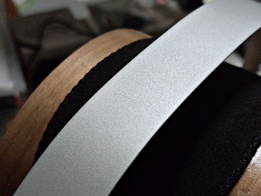 Moondrop 大都会 Cosmo