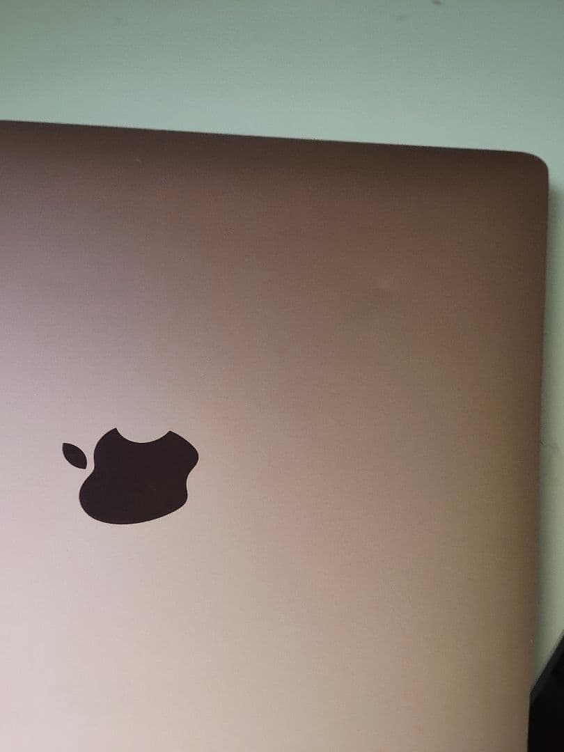 MacBook Air 13インチ 2020年 i3／8GB／256GB