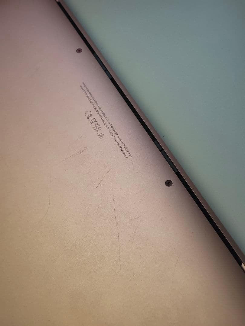 MacBook Air 13インチ 2020年 i3／8GB／256GB