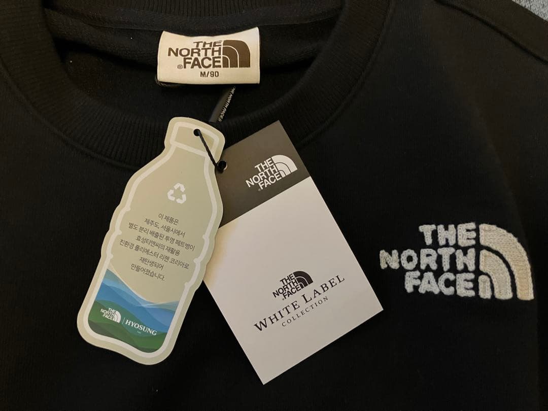 パ*読様 THE NORTH FACE クロップドスウェット　ショート丈　ホワイ