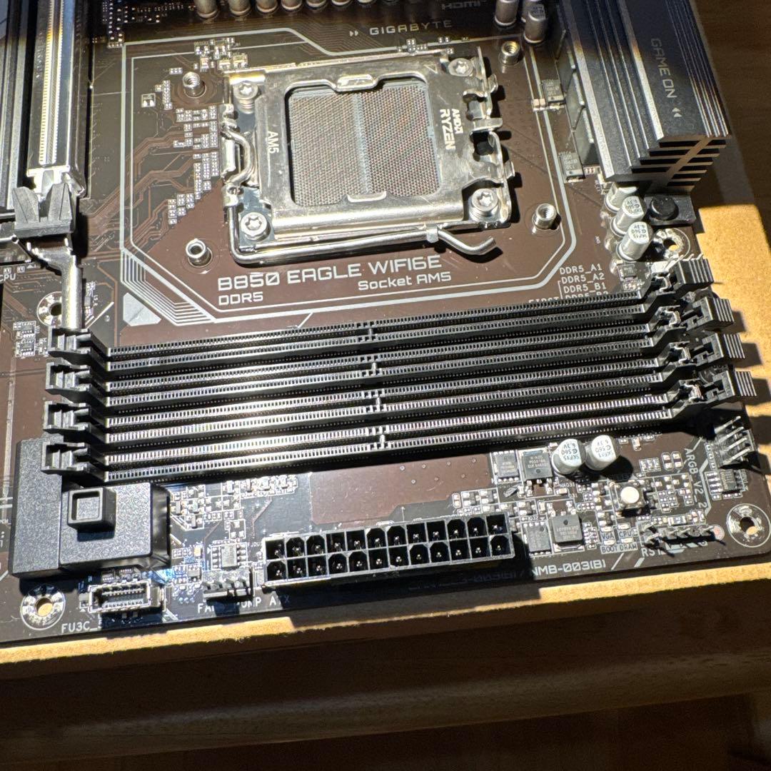 マザーボード gigabyte B850 eagle wifi6e