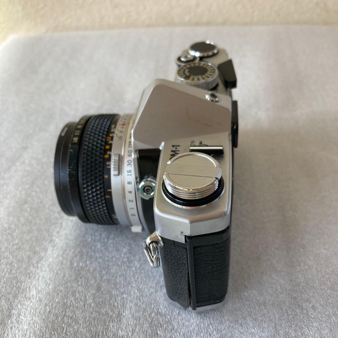 OLYMPUS OM-1 一眼レフカメラ 50mmレンズ カメラケース付き