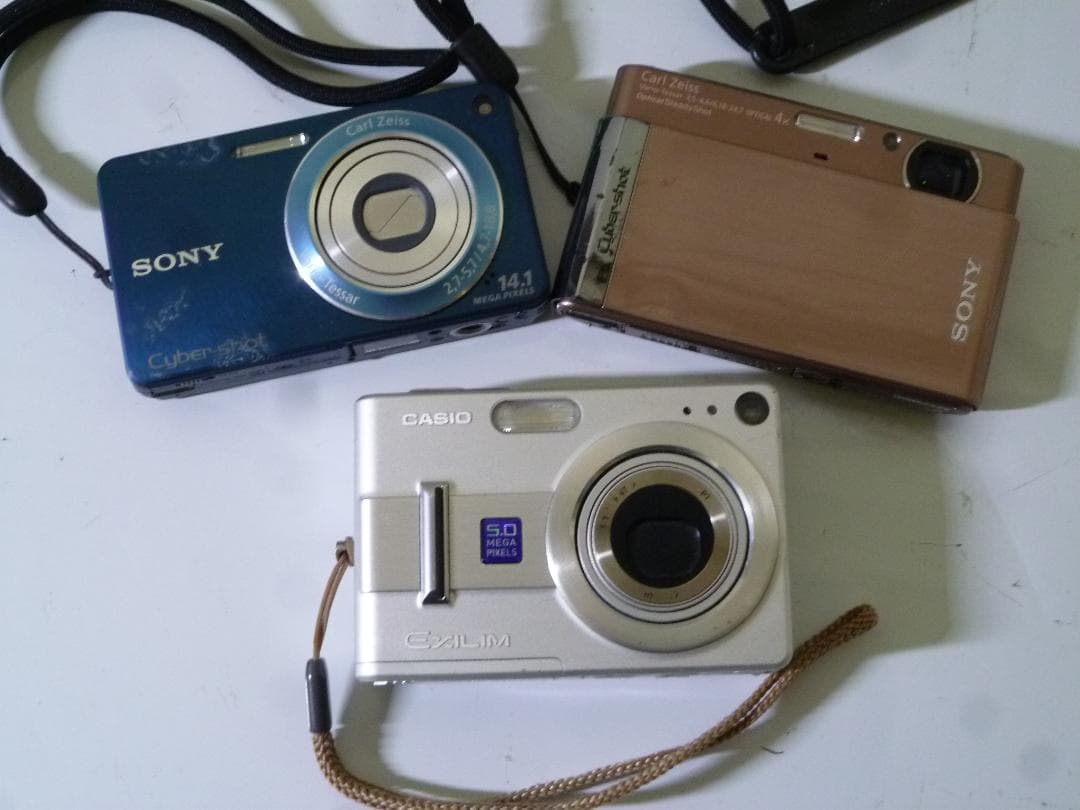 d*3様 ジャンク/デジタルカメラ3台