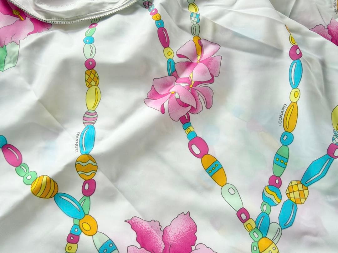 レオナール　LEONARDO ナイロン　パーカー　ジャケット