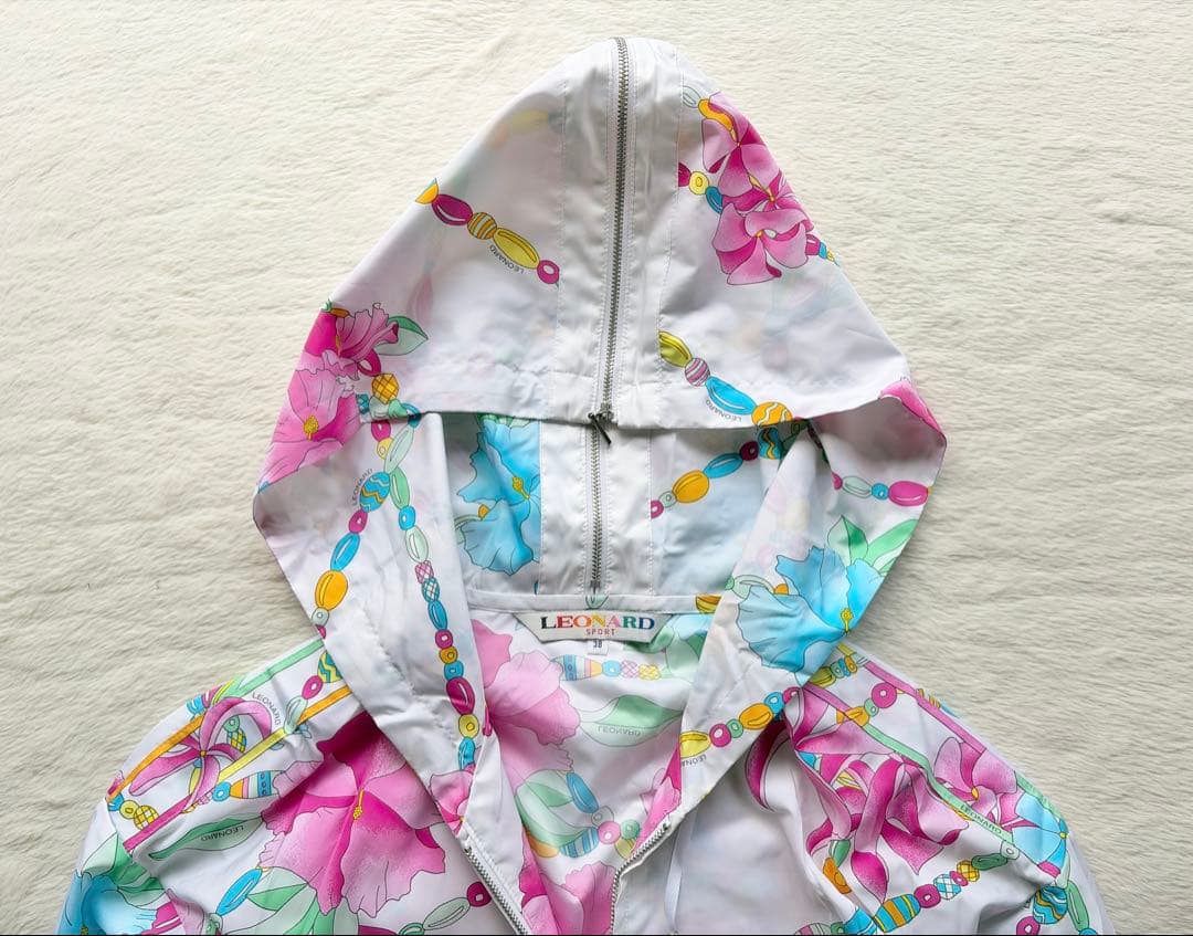 レオナール　LEONARDO ナイロン　パーカー　ジャケット
