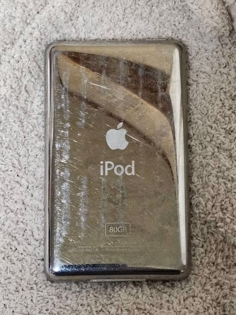 iPod classic 80GB ケーブル付