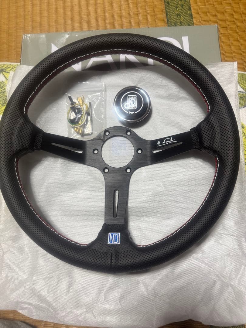 車ステアリング年末超特価❣️