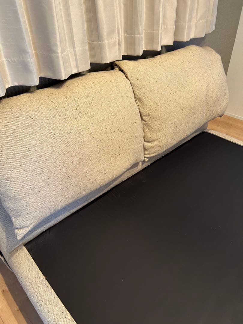 アクタス　ベッドフレーム　クイーンサイズ