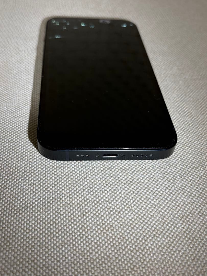 Apple iPhone 13 ミッドナイト 本体【画面割れ有り】