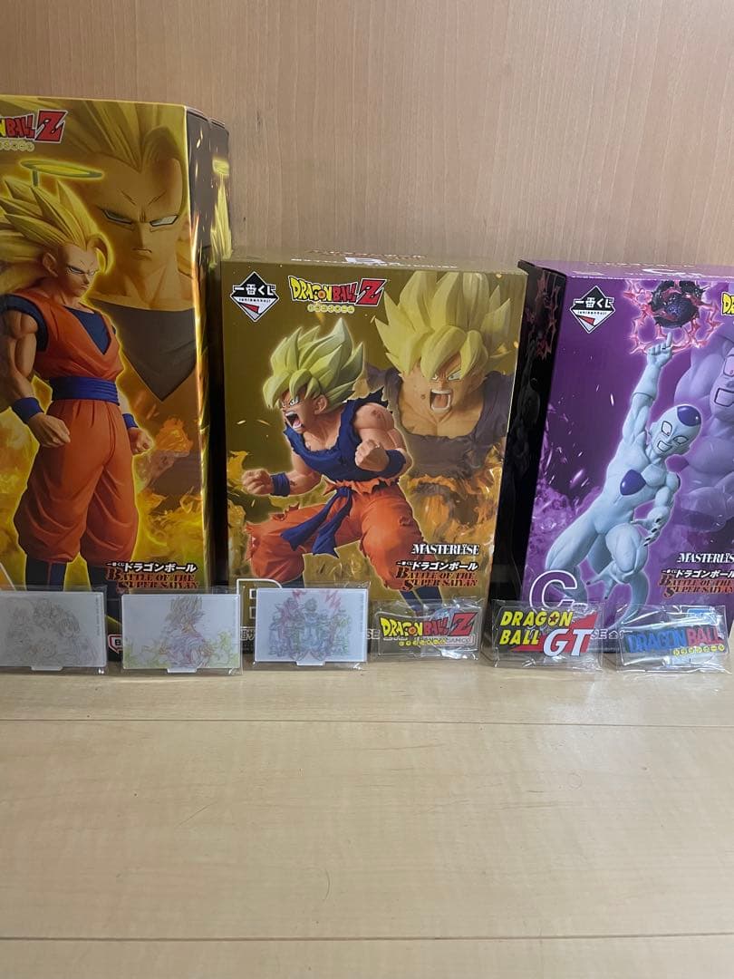 ドラゴンボールフィギュア3体セット　アクリルスタンド6種 リングストラップ2種