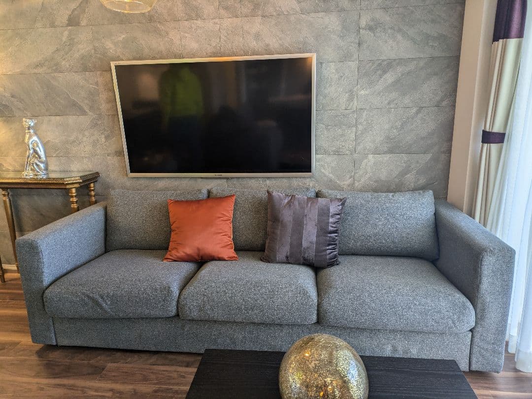 イケア　IKEA VIMLE ヴィムレ、ミディアムグレーの3人掛けソファ