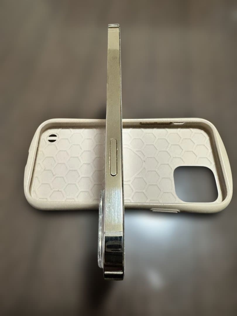 iPhone 12 PRO ゴールド　128GB