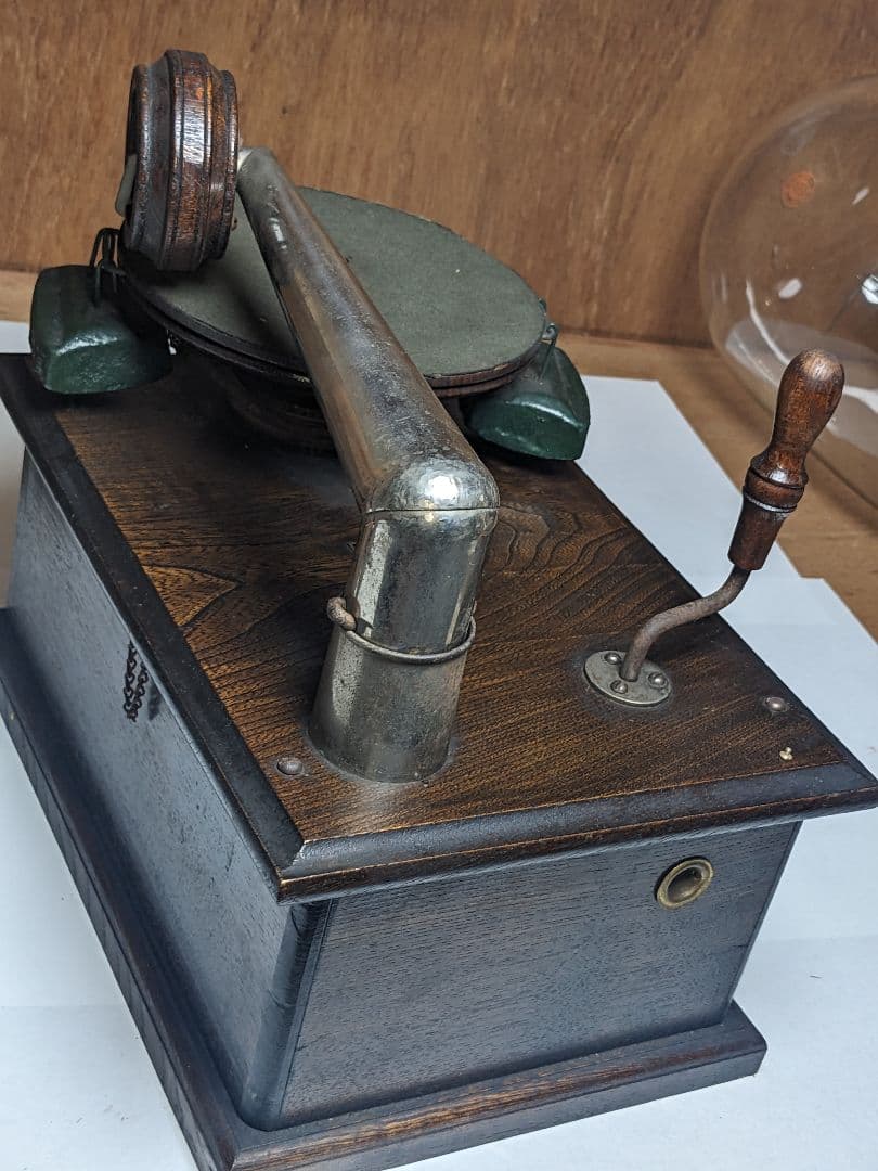 木製手動式蓄音機 元箱付き　クトウ蓄音機