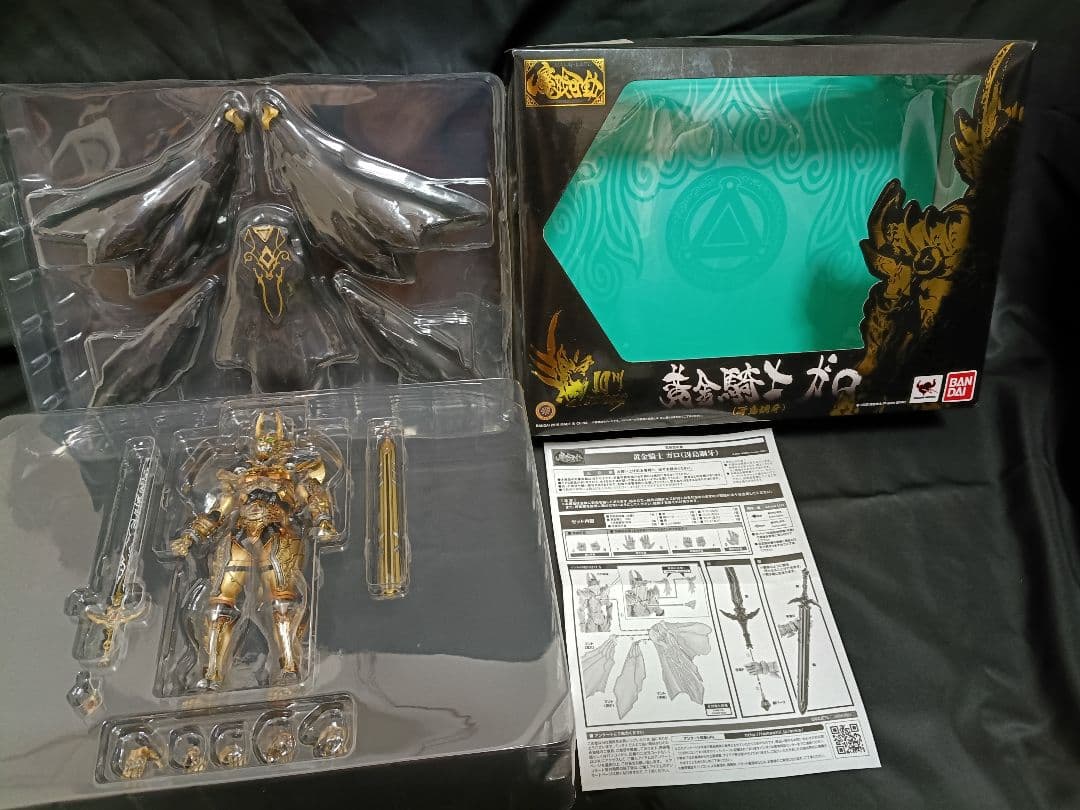 BANDAI 黄金騎士ガロ 10周年記念版　冴島鋼牙 魔戒可動 鷹麟ガロ　セット