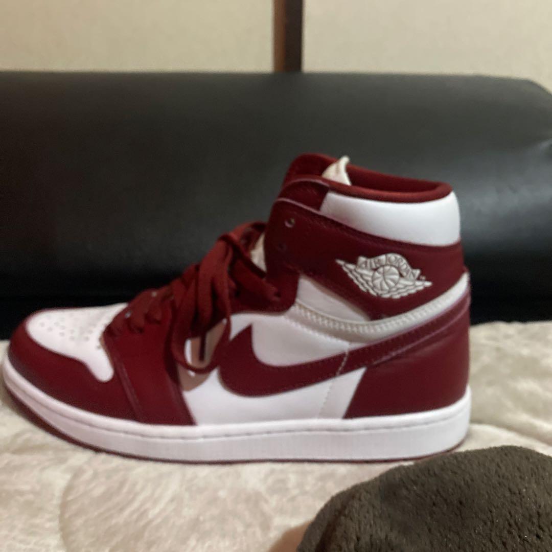 NIKE ジョーダン1 レッド スニーカー　レトロハイ