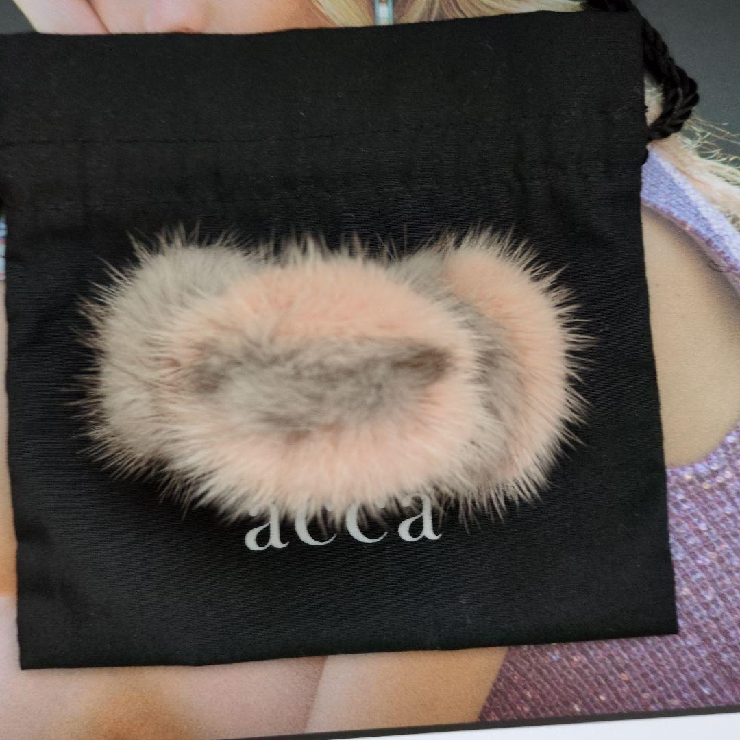 accca ピンク ファー ヘアクリップ