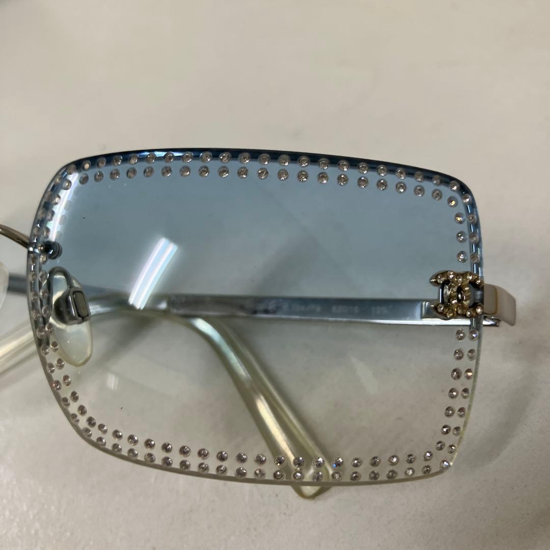 ⭐️CHANEL⭐️ ストーン付きシルバーサングラス