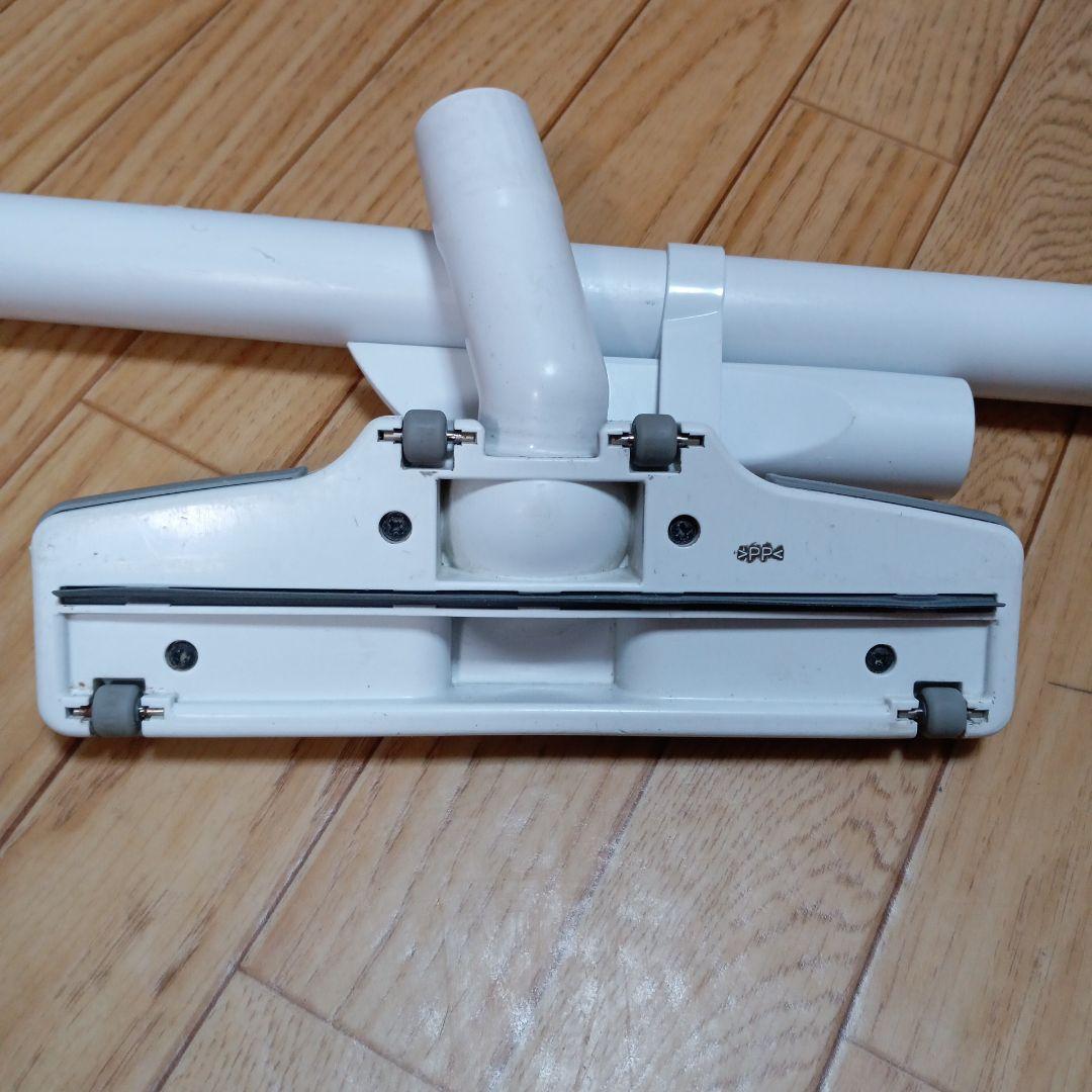 マキタ10.8V充電式クリーナ　CL107FD 純正バッテリーと純正充電器付