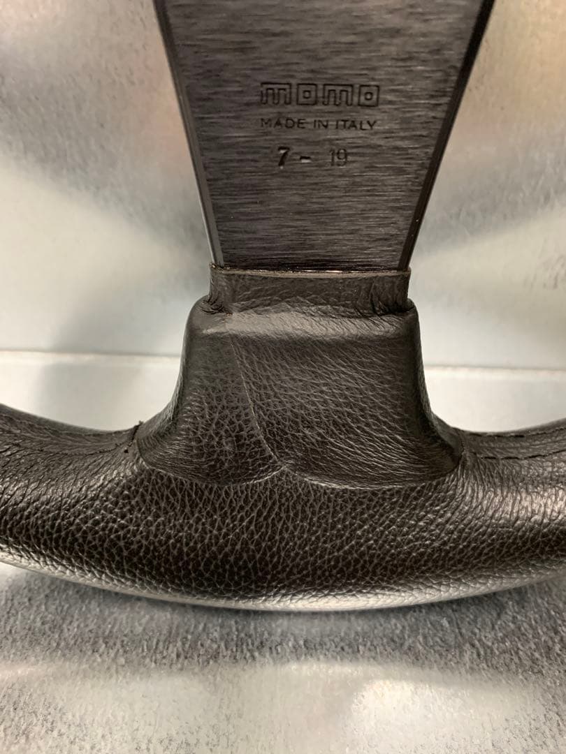 MOMO ステアリング ジェット 35パイ