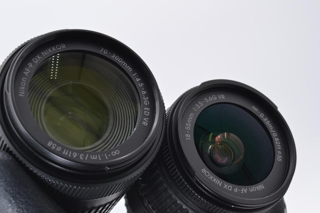 ニコン　Nikon D5600 ダブルズームキット 元箱付