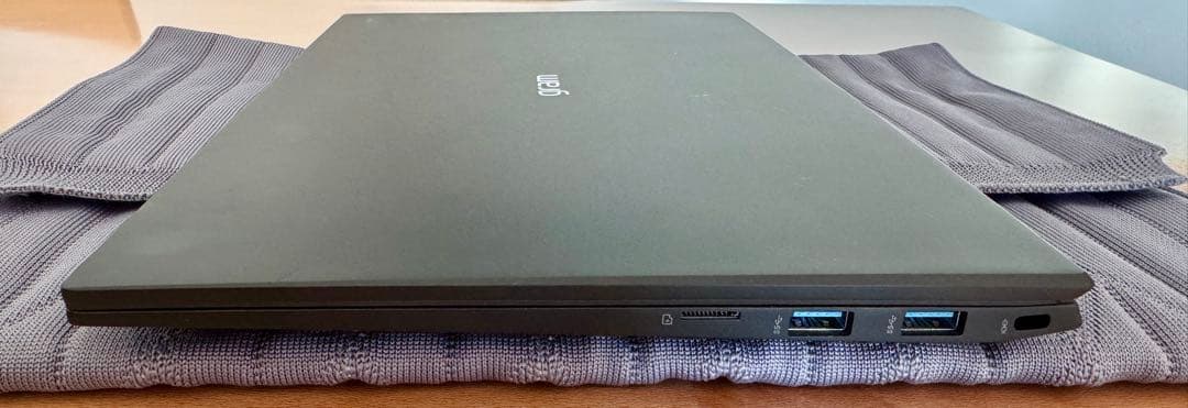 ★極上美品999g/14インチ/最大31時間/LGgram14/i5/512G