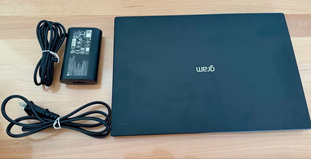 ★極上美品999g/14インチ/最大31時間/LGgram14/i5/512G