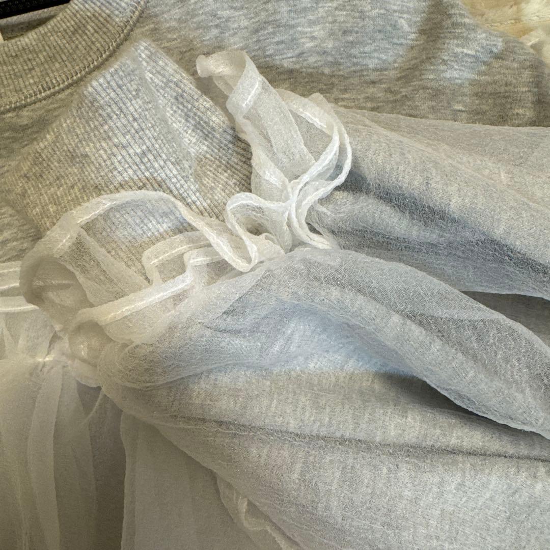 Bibiy ビビィANNA PUFF TOP フリルスウェット