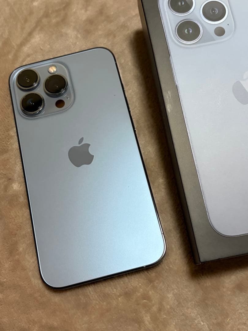 Apple iPhone 13 Pro シエラブルー　バッテリー残量100%