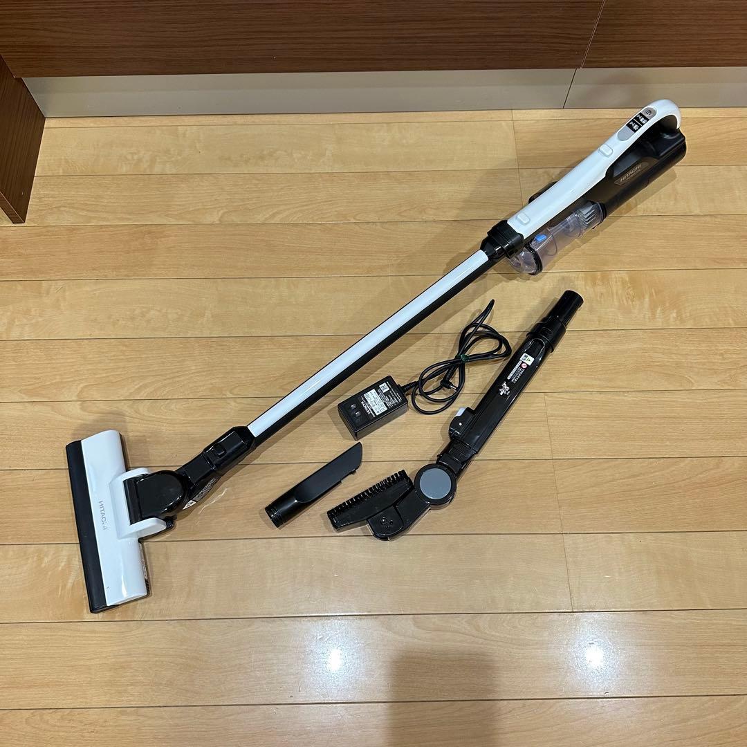 日立　充電式掃除機　付属品付き　PV-BKL11G