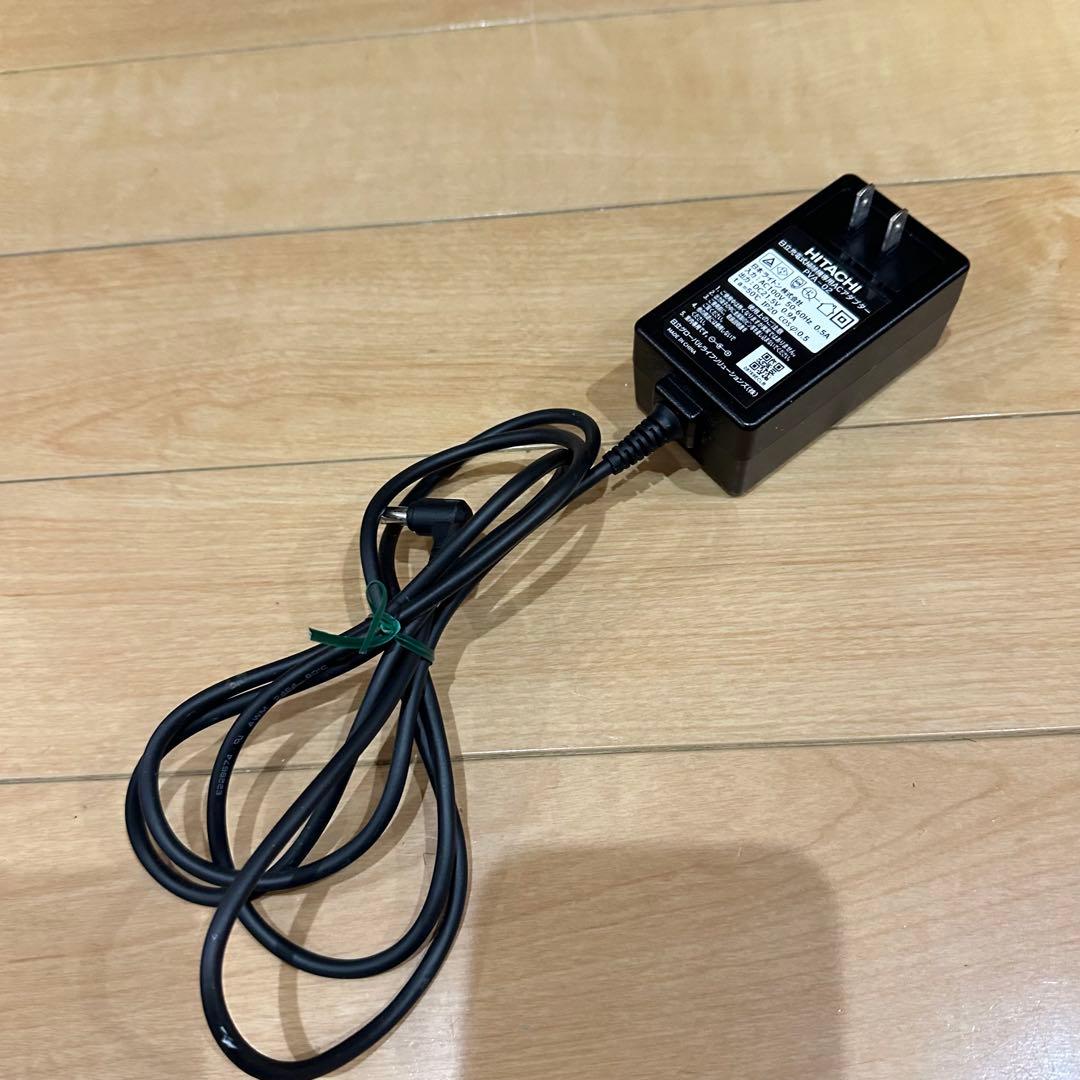 日立　充電式掃除機　付属品付き　PV-BKL11G