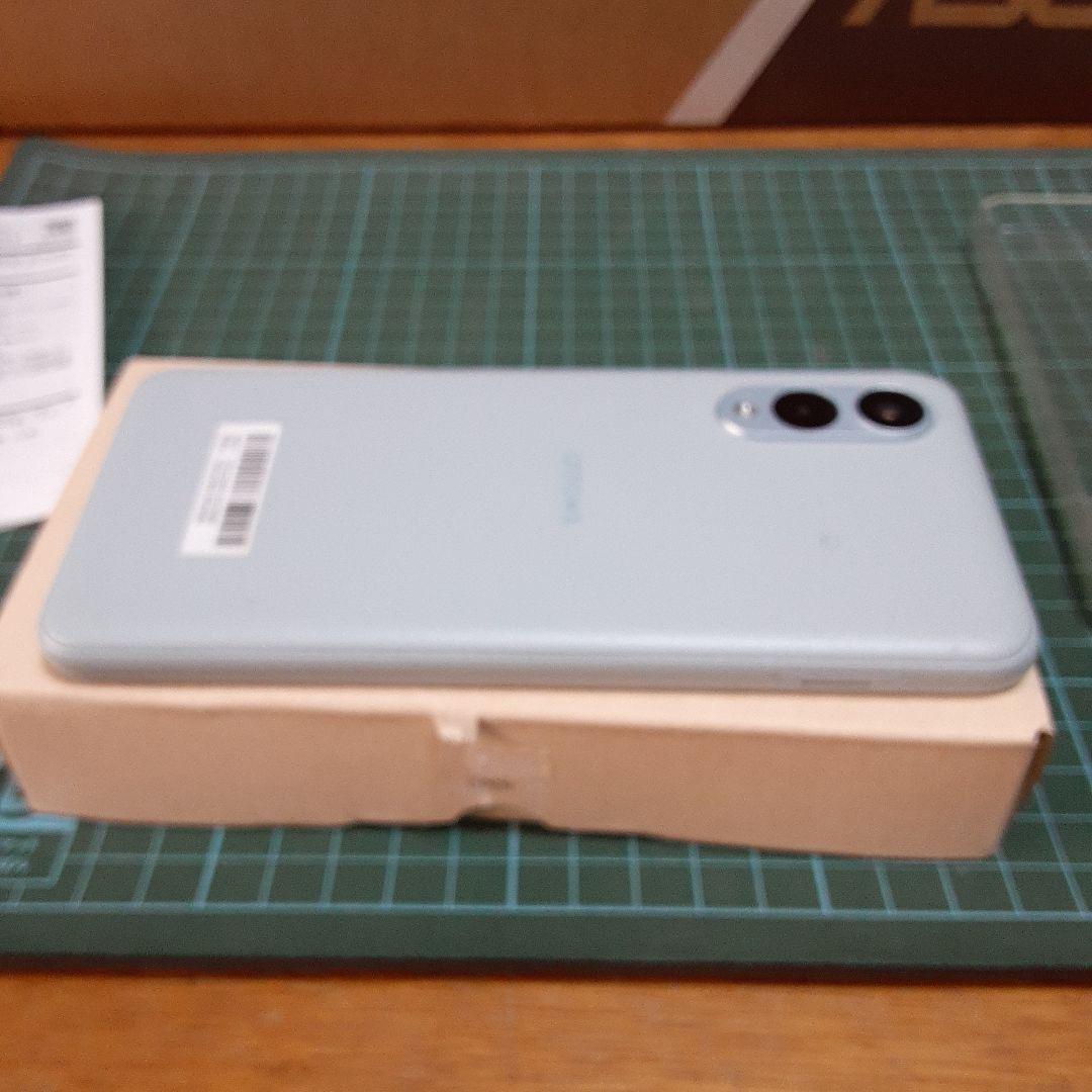 【中古美品】arrowsWe2 128GBライトブルースマートフォン本体　箱