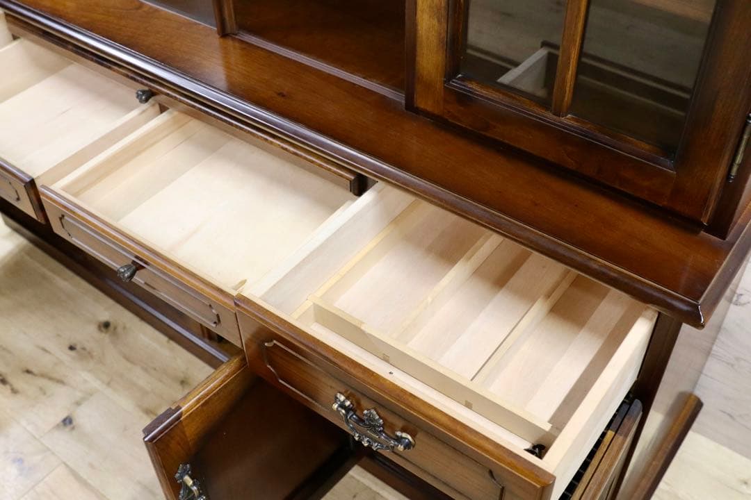 GMHS335○karimoku / カリモク コロニアル 食器棚 カップボー