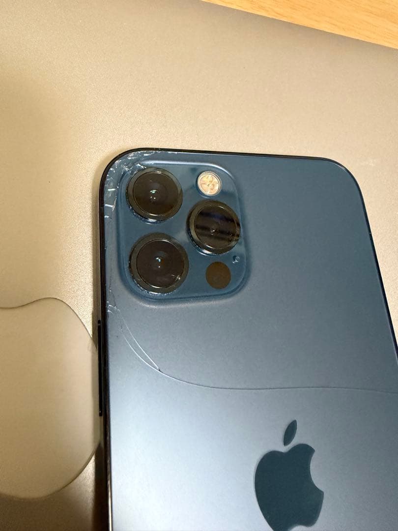 iPhone 12 Pro 本体 背面破損