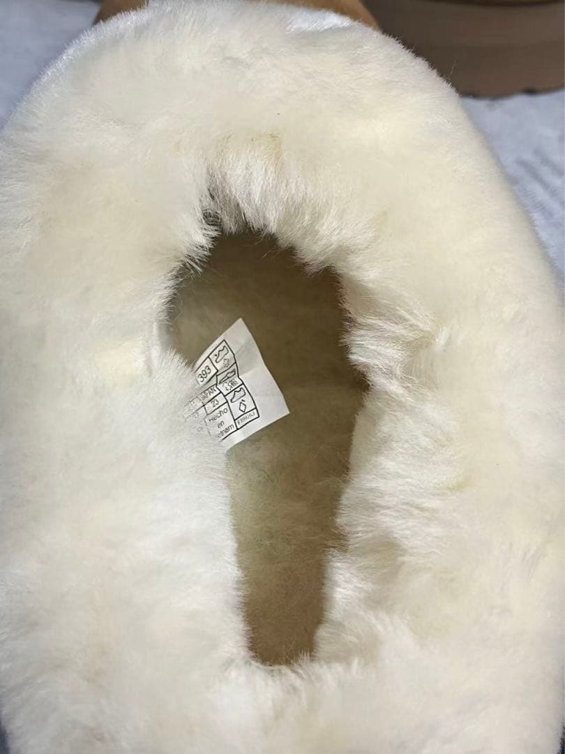 UGG ベージュ ムートンブーツ スエード ファー付き 37サイズ￼