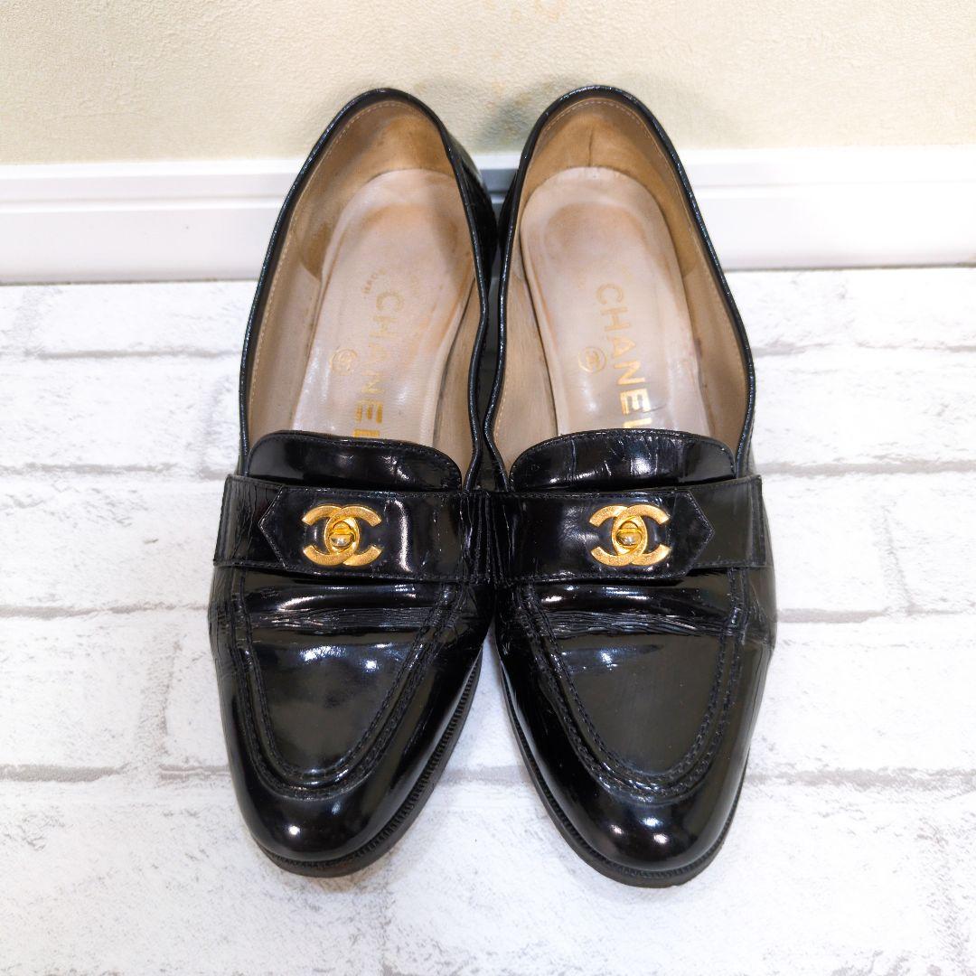 ギ*ン様 CHANEL　シャネル　ココマーク　ターンロック　エナメル　パンプス