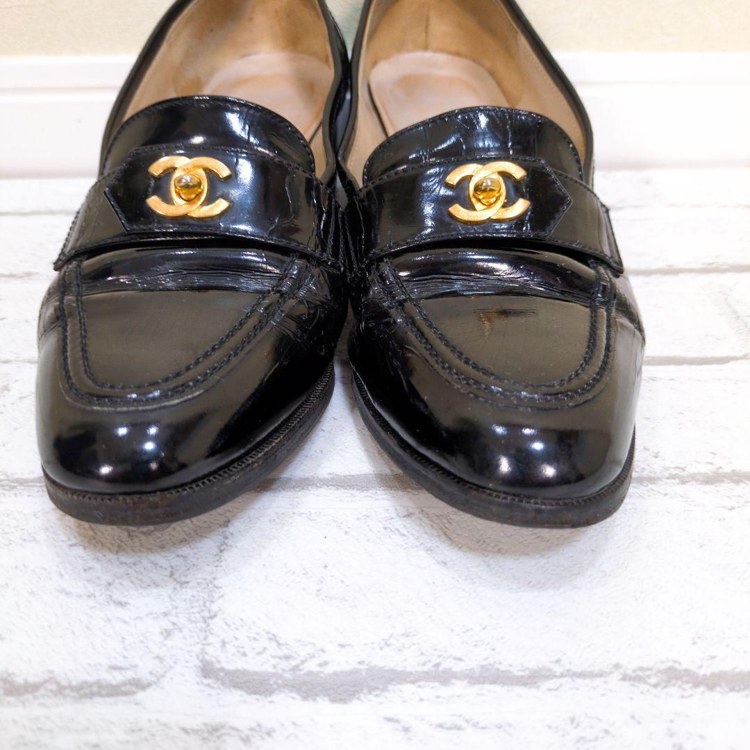 ギ*ン様 CHANEL　シャネル　ココマーク　ターンロック　エナメル　パンプス