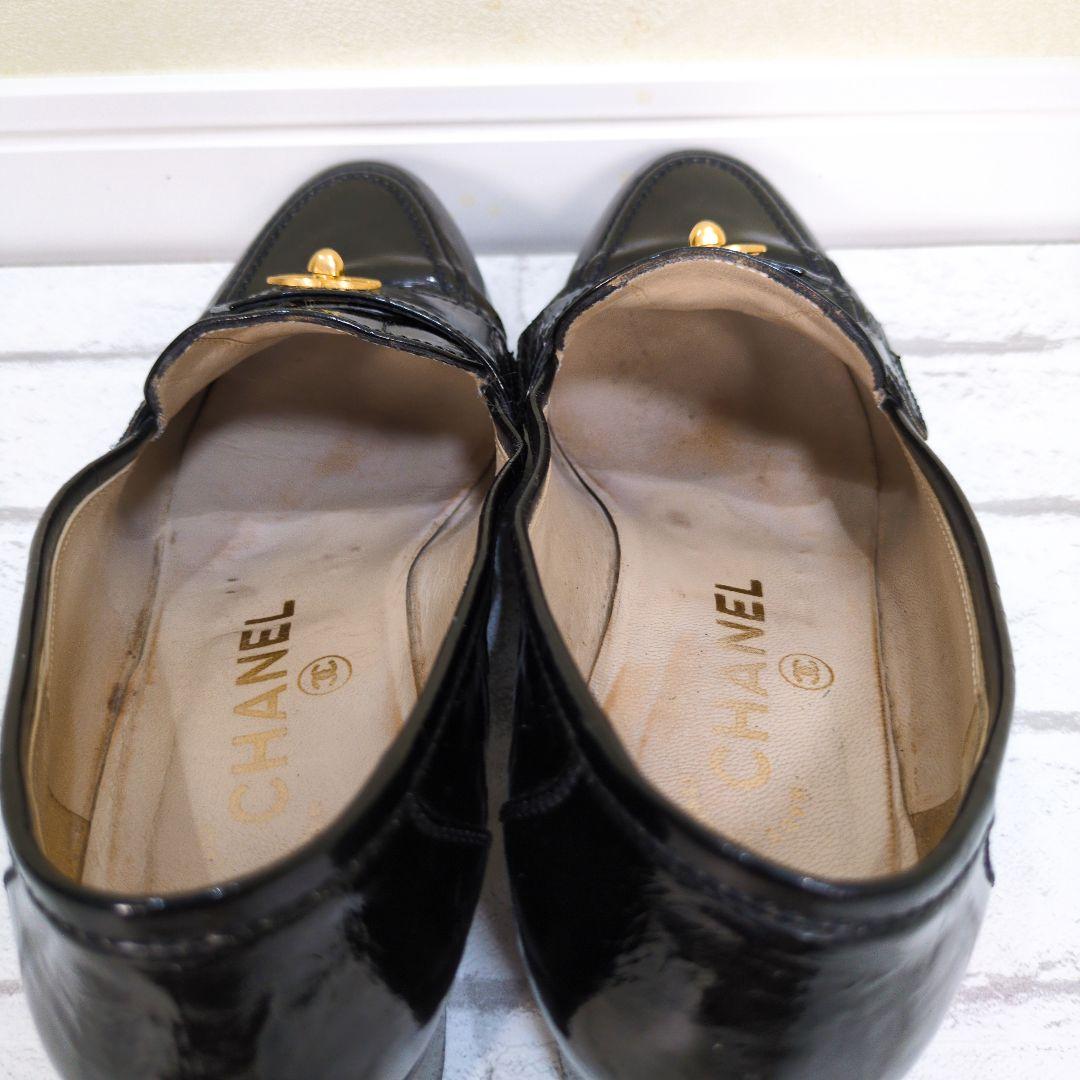 ギ*ン様 CHANEL　シャネル　ココマーク　ターンロック　エナメル　パンプス
