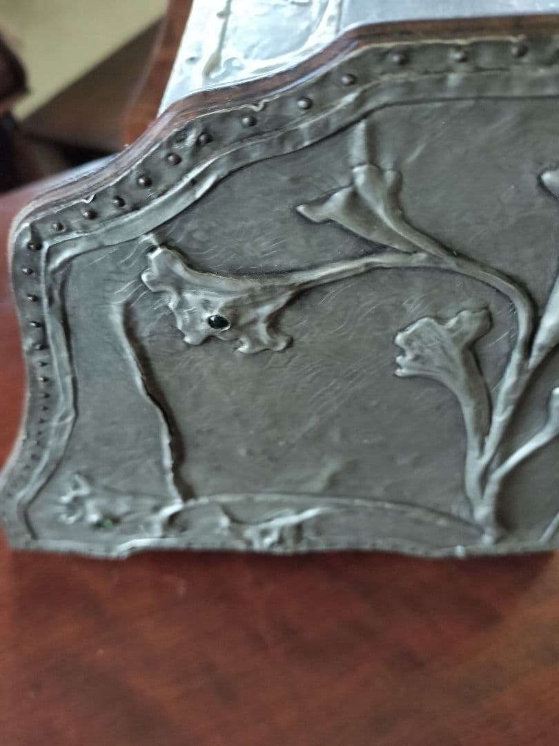 フランスアールヌーボの小棚アンティーク