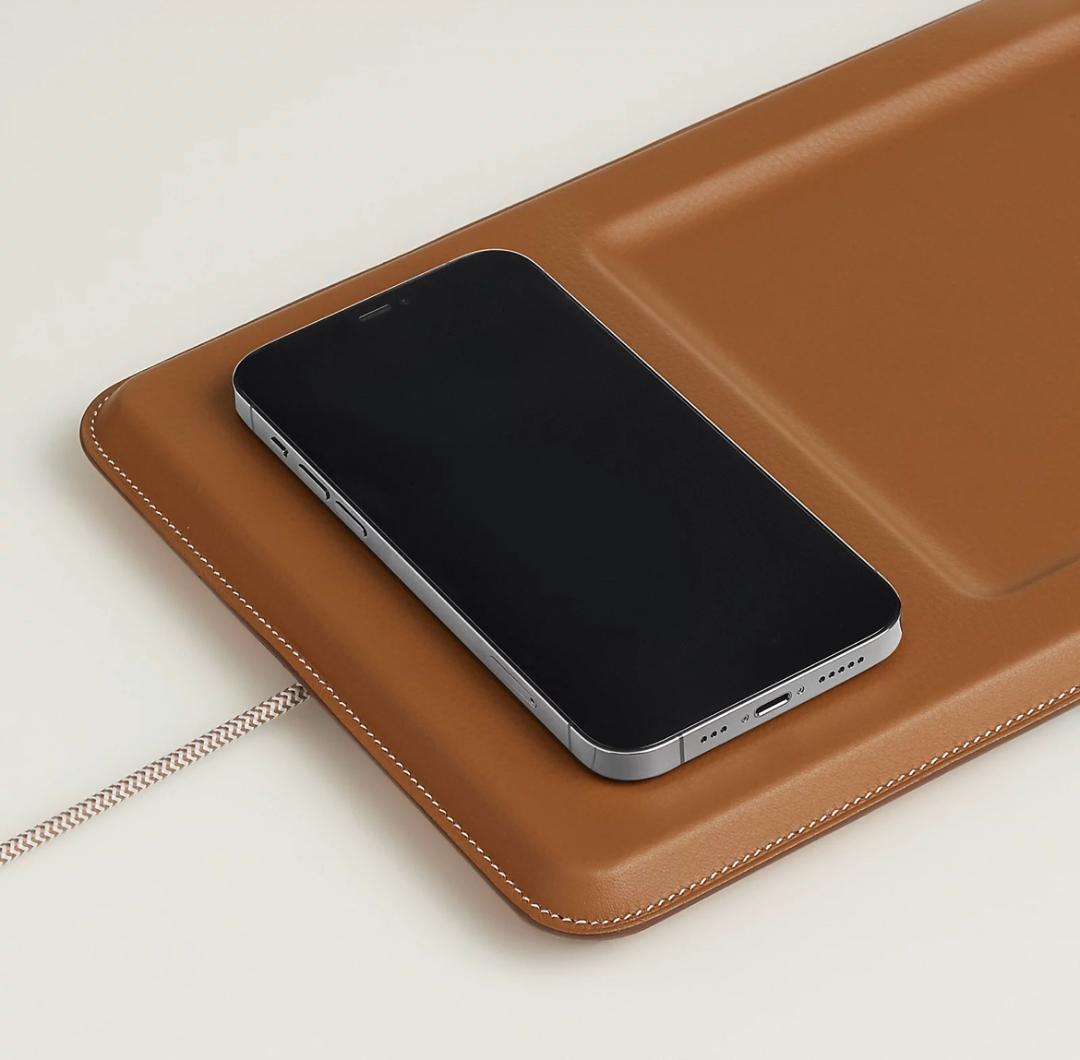 HERMESエルメスヴィド・ポッシュ ワイヤレス充電器 《ヴォルトH》