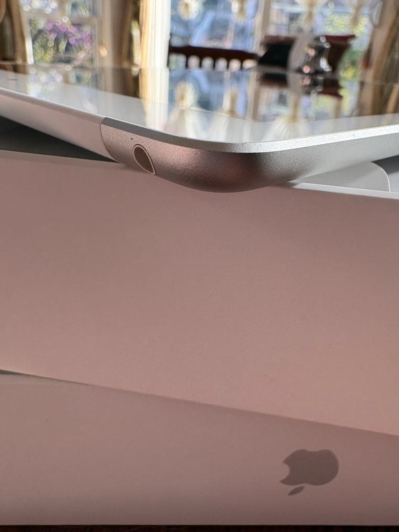 第6世代 iPad 10.2インチ 未使用に近い バッテリー容量96%