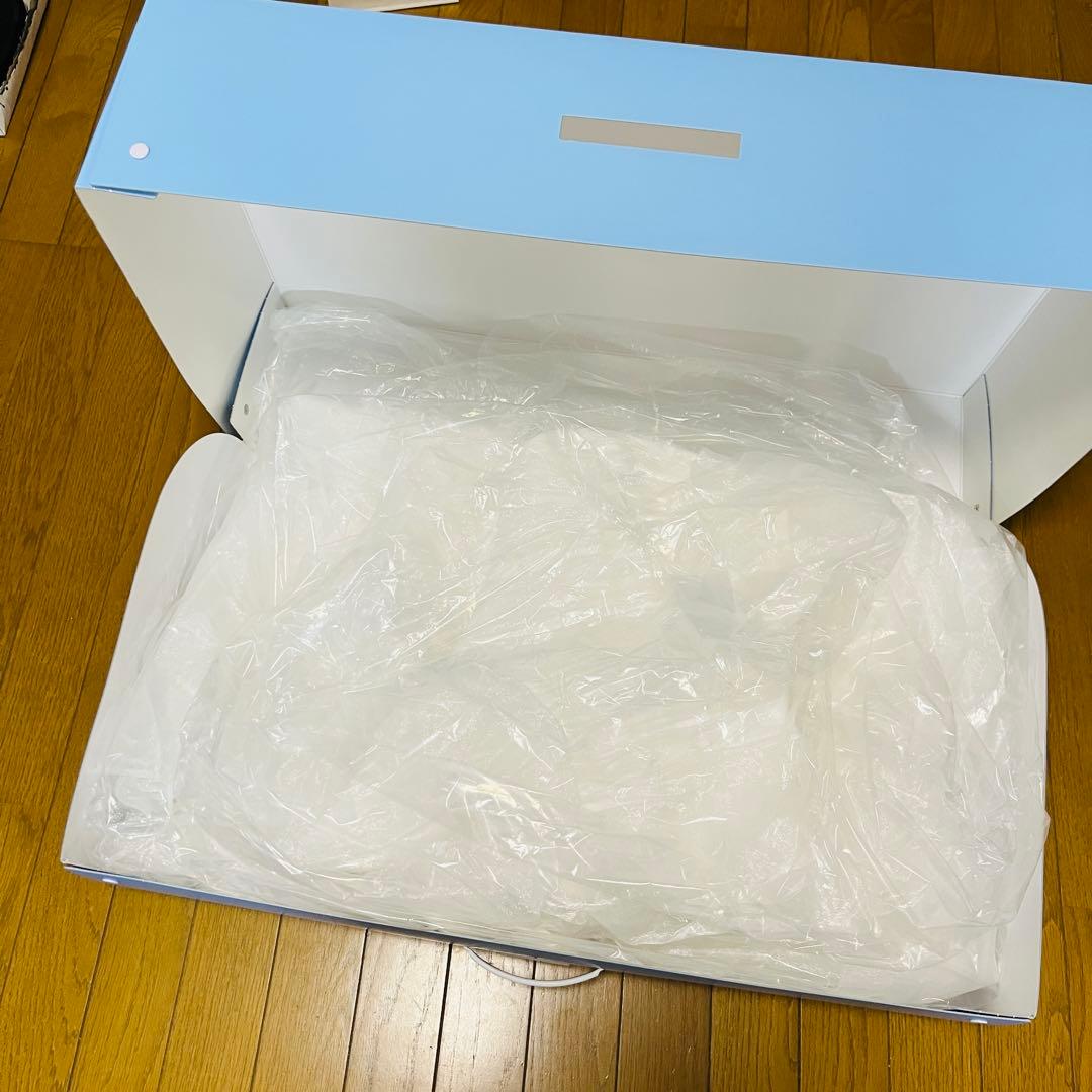 桂由美ウェディングドレス　sサイズ定価33万円ヘッドドレス付