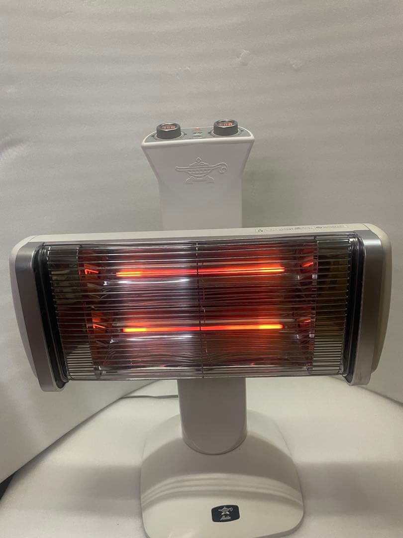 暖かい！Aladdin アラジン 遠赤外線グラファイトヒーターAEH-2G10N