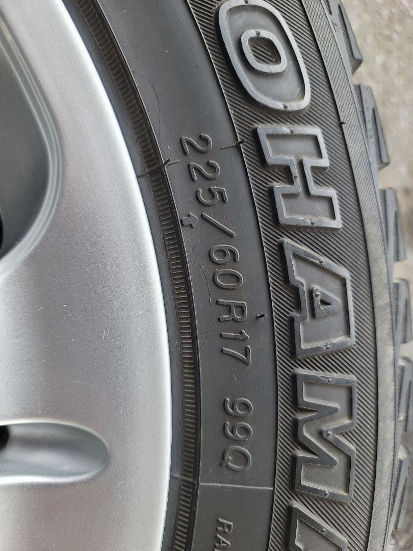 スタッドレスタイヤホイールセット　225/60r17