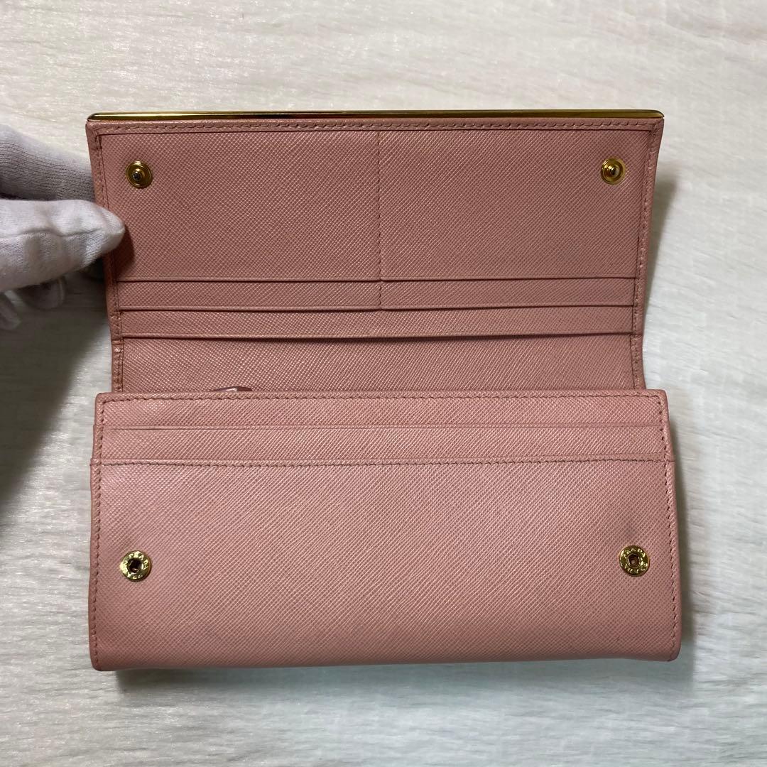 本日限定　PRADA プラダ　長財布　フレーム　ピンク　ベージュ　二つ折り　人気