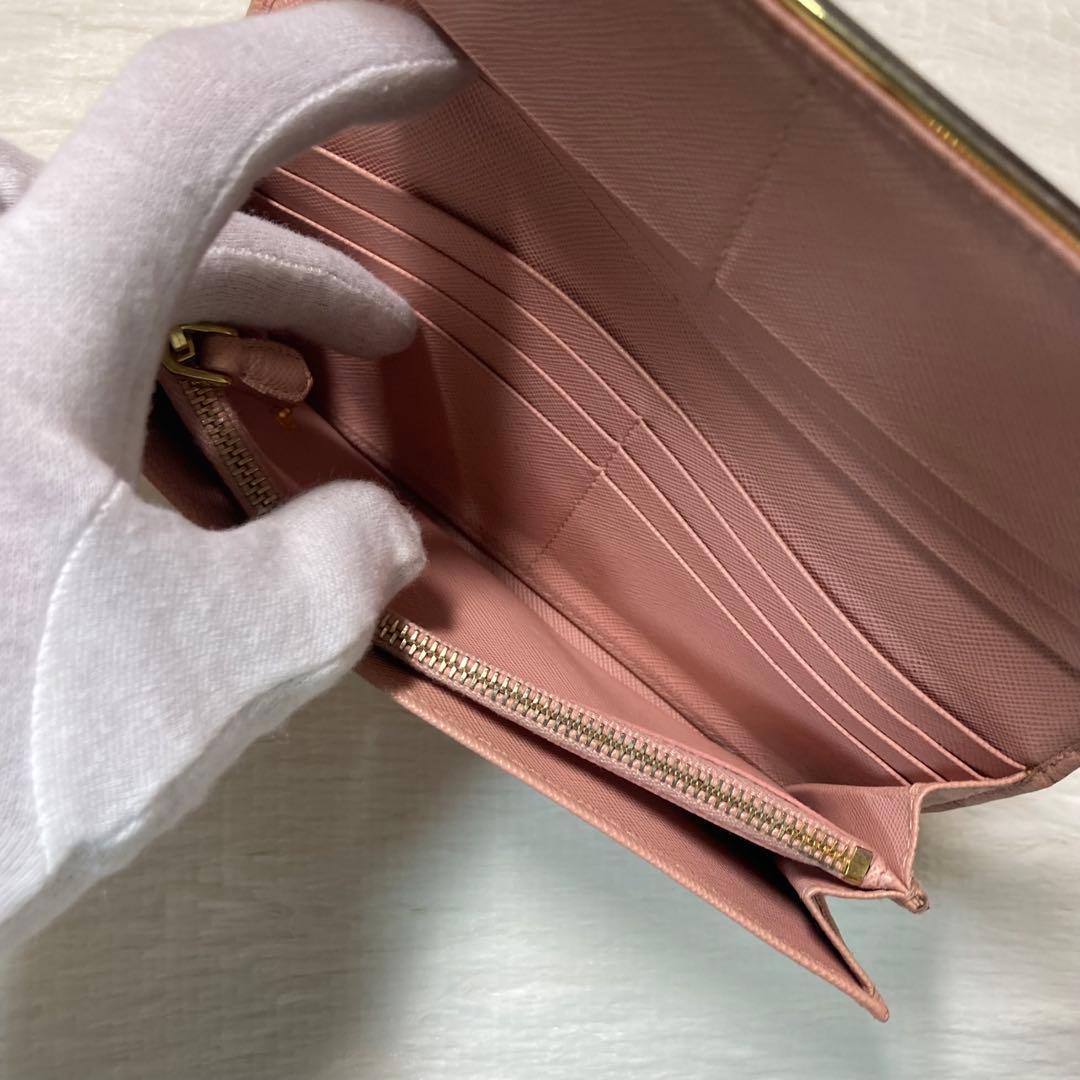 本日限定　PRADA プラダ　長財布　フレーム　ピンク　ベージュ　二つ折り　人気